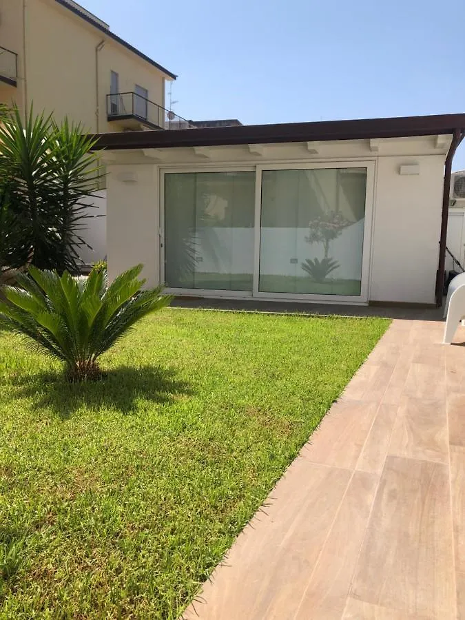 Dependance Reale Apartment Capo d'Orlando