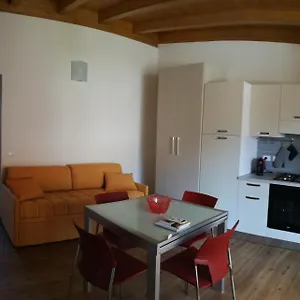  Holiday home Vacanze Mareemare